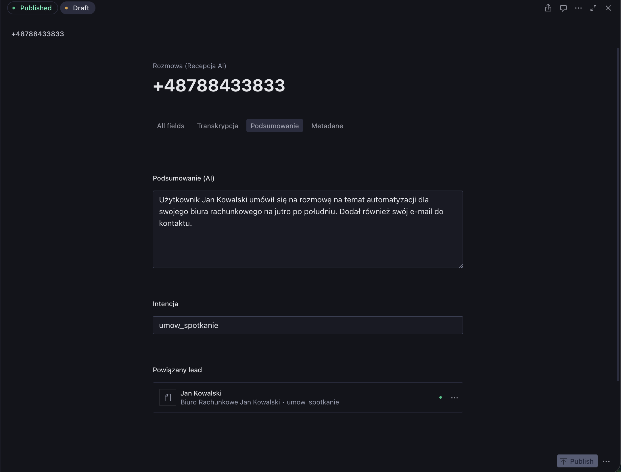 Karta podsumowania rozmowy w panelu z automatycznie przypisanym leadem